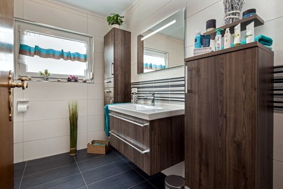 Badsanierung und Fassadensanierung an einem Streifhaus in Hitzhofen